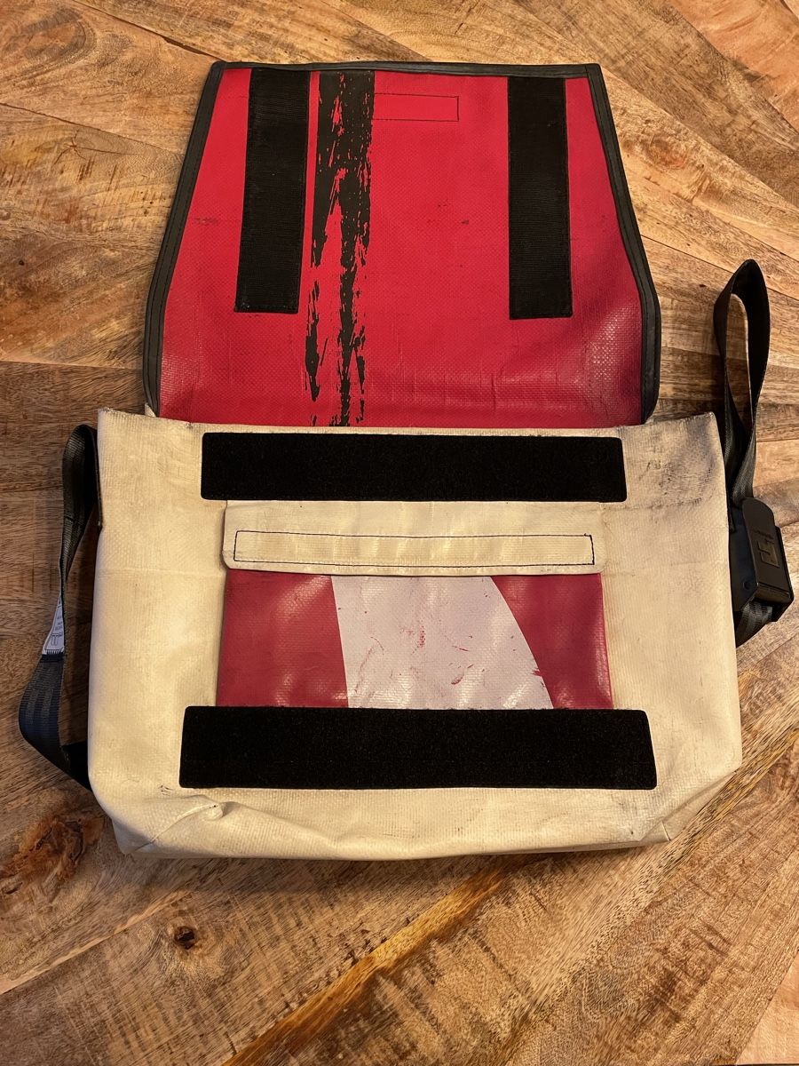 Freitag Taschen: Freitag Tasche F12 Dragnet – Gebraucht aus Péry von jaybird_2019 4