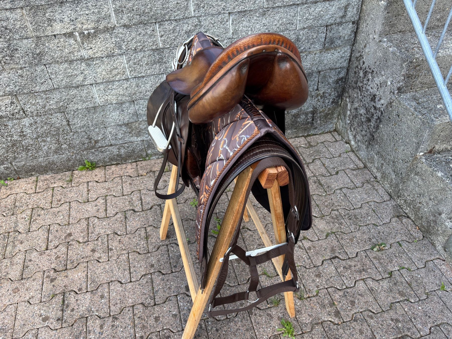 Selle & Accessori: schöner Vielseitigkeitssattel von E. Nyffenegger Bern – Usato da Feldbach venduto da Fea1 5