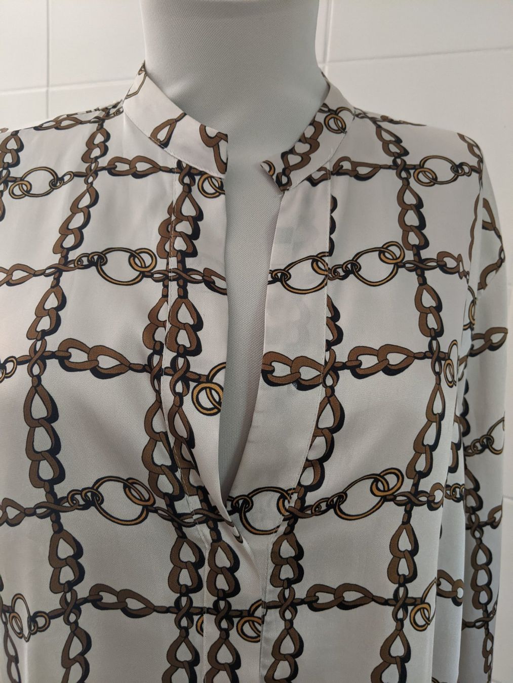 H&M Vestiti: Damen Kleid Gr 42 – Nuovo e nell'imballaggio originale da Langnau am Albis venduto da Judithsebi