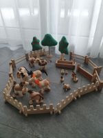 Bauernhof Spielset Holz mit Tieren und Zäunen gebraucht