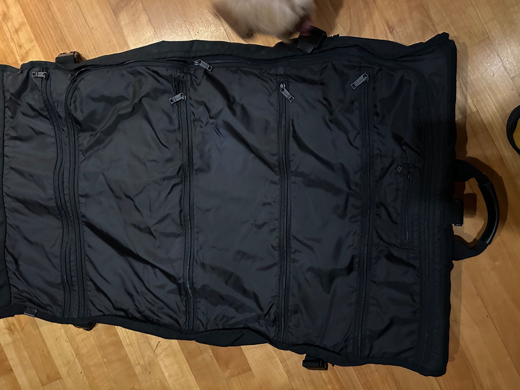 Tumi Valises de voyage: Tumi Reisekleidersack/koffer – D'occasion à Zumikon par Uranus88 1