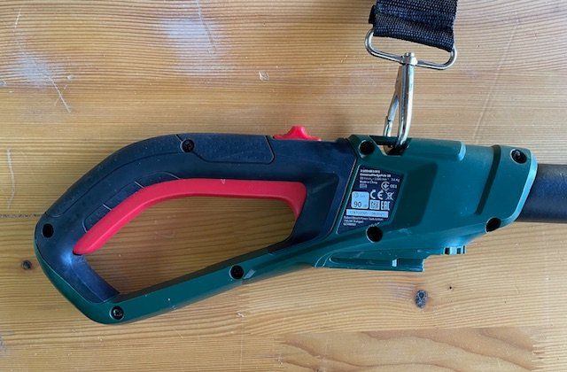 Bosch Tutti gli attrezzi: Bosch Universal Teleskop-Heckenschere – Usato da Oberrieden venduto da Smart570 2