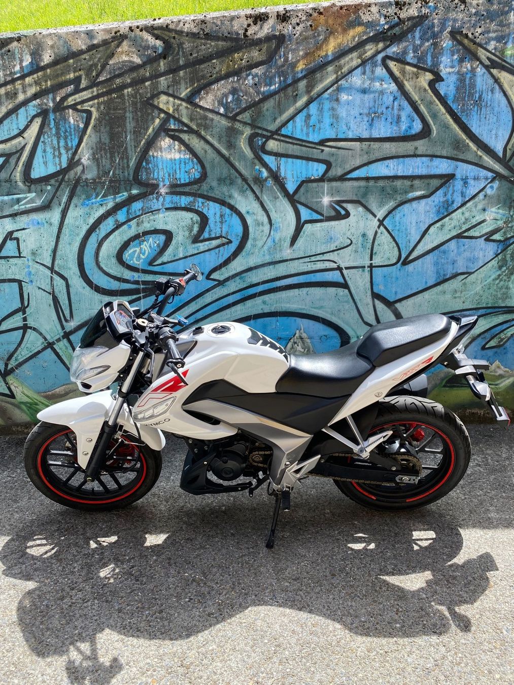 Kymco Strada: KYMCO Visar 125ccm – Usato da Emmetten venduto da Blueeee 1