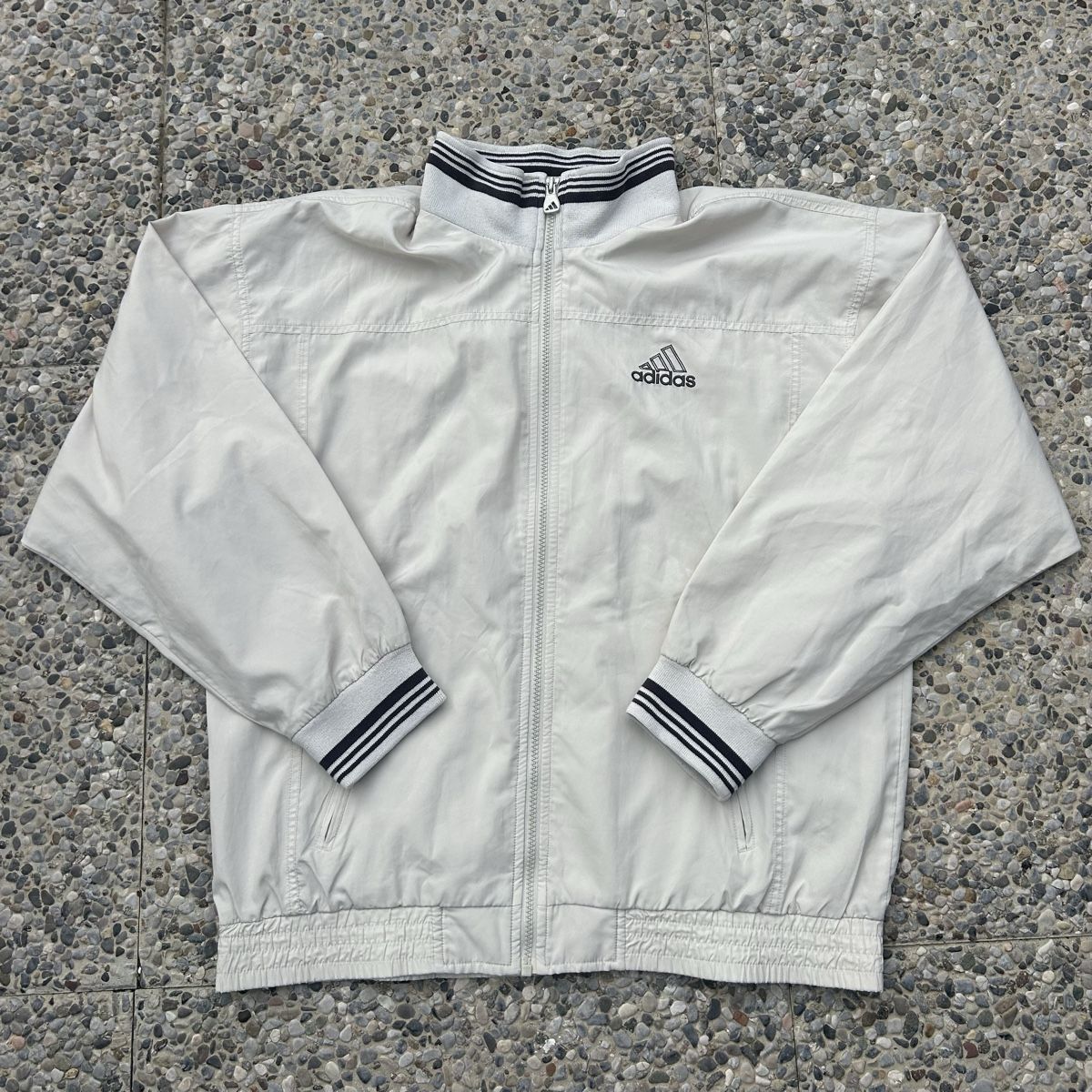 Adidas Vestes: Vintage Adidas Track Jacket – D'occasion à brent par fukusapes