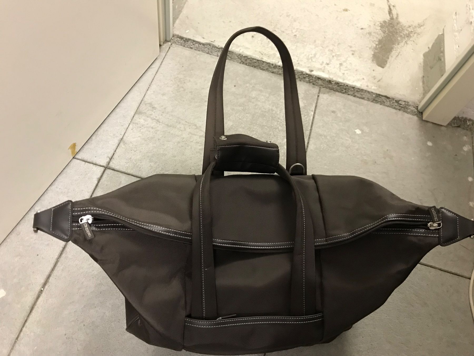 Kappa Borse: Reisetasche von Kappa NEU – Nuovo (secondo la descrizione) da Zürich venduto da Danizh 4