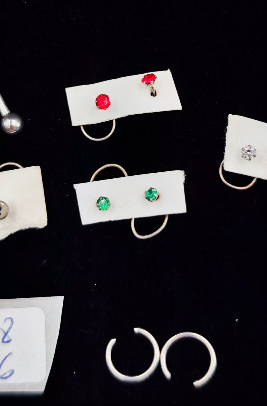 Gioielli per piercing: 9 Stück verschiedene Piercing Schmuck – Usato da Rorschacherberg venduto da snOOpydOg11 2