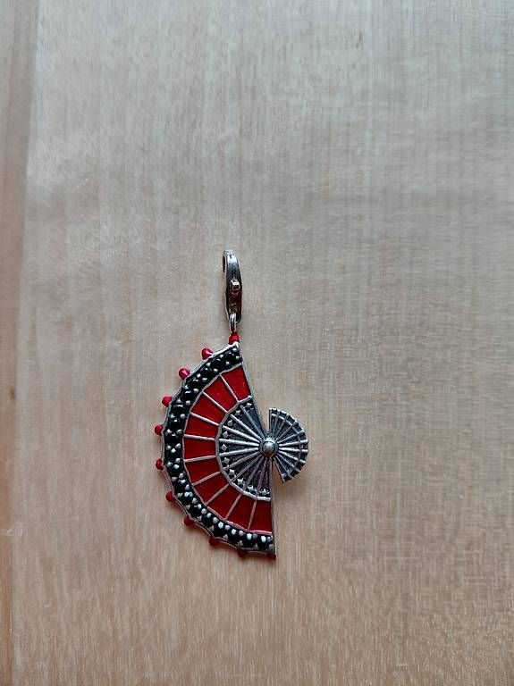 Thomas Sabo Ciondoli: Thomas Sabo Fächer Anhänger / ORIGINAL – Usato da Mönchaltorf venduto da Swiss131 1