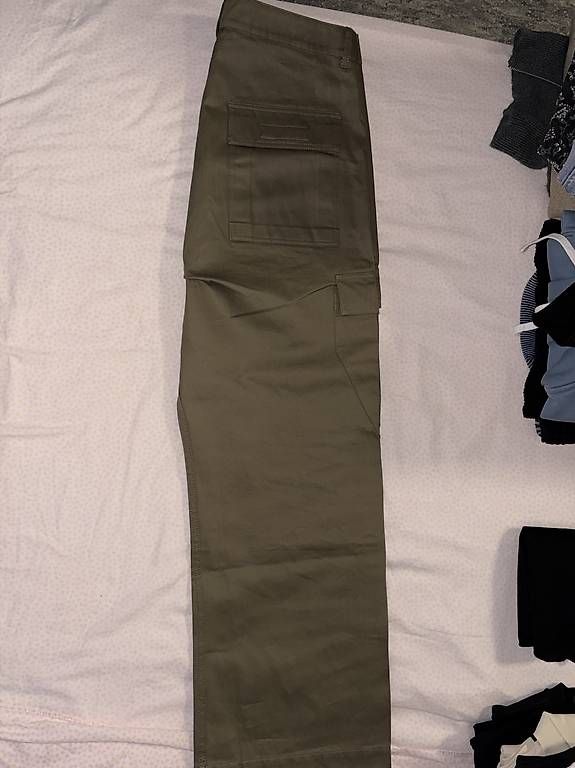 Hosen: Rick Owens DRKSHDW Cargo  – Gebraucht aus Obergerlafingen von raj_5njg 1