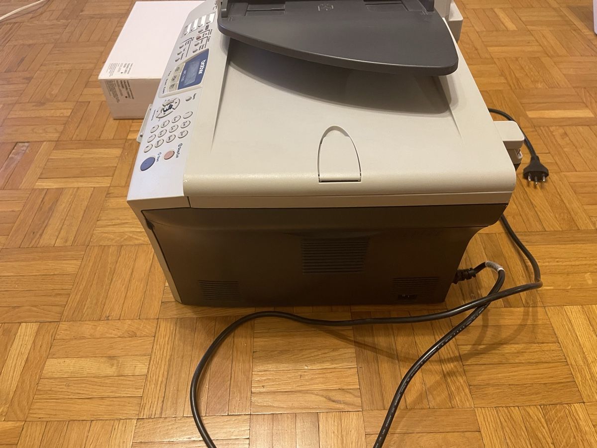 Brother Drucker: Brother Multifunktionsdrucker inkl. 3x Tonerkassetten – Gebraucht aus Zürich von hus_qz9f 6