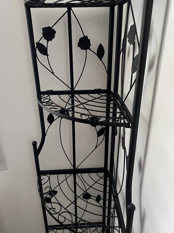 Scaffali: Eck-Blumenständer bzw. Blumenregal – Usato da Winterthur venduto da lumikki91 2