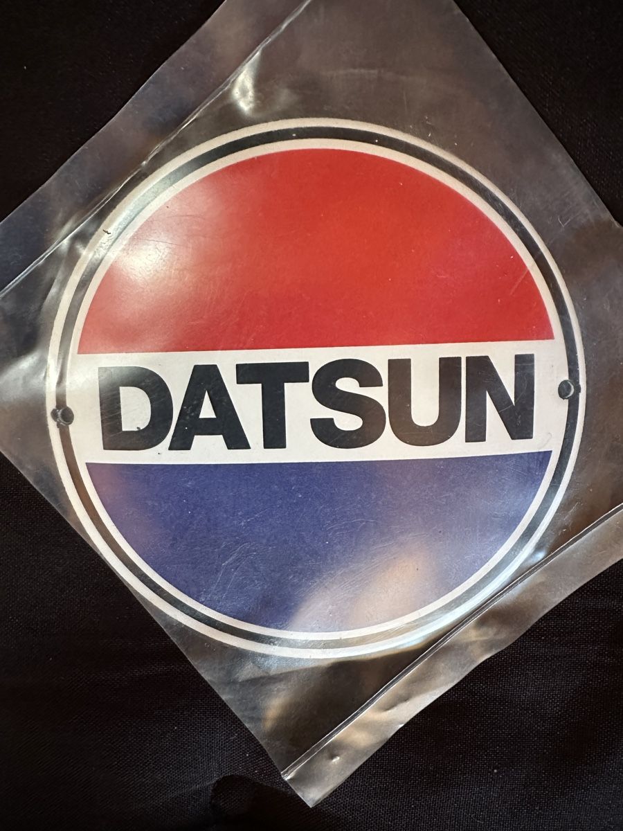 Schilder: Datsun Oldtimer Classic – Neu (gemäss Beschreibung) aus Reinach AG von rares75