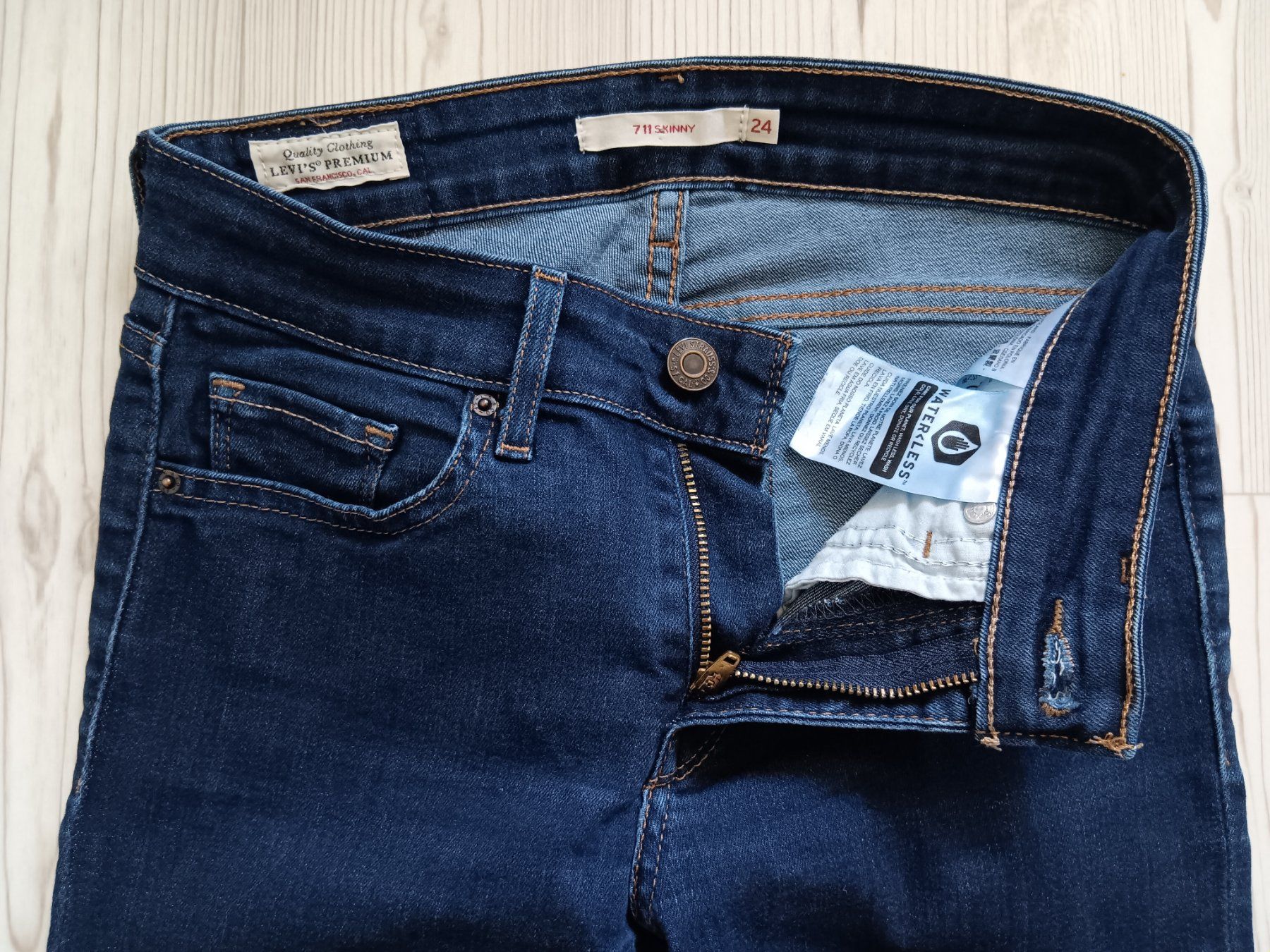 Levi's Jeans: LEVIS 711 Jeans SKINNY taille / Grosse 24 – Usato da Cossonay-ville venduto da Super-Price-Quality 4