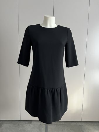 Pinko Elegant Black Dress, Size M!