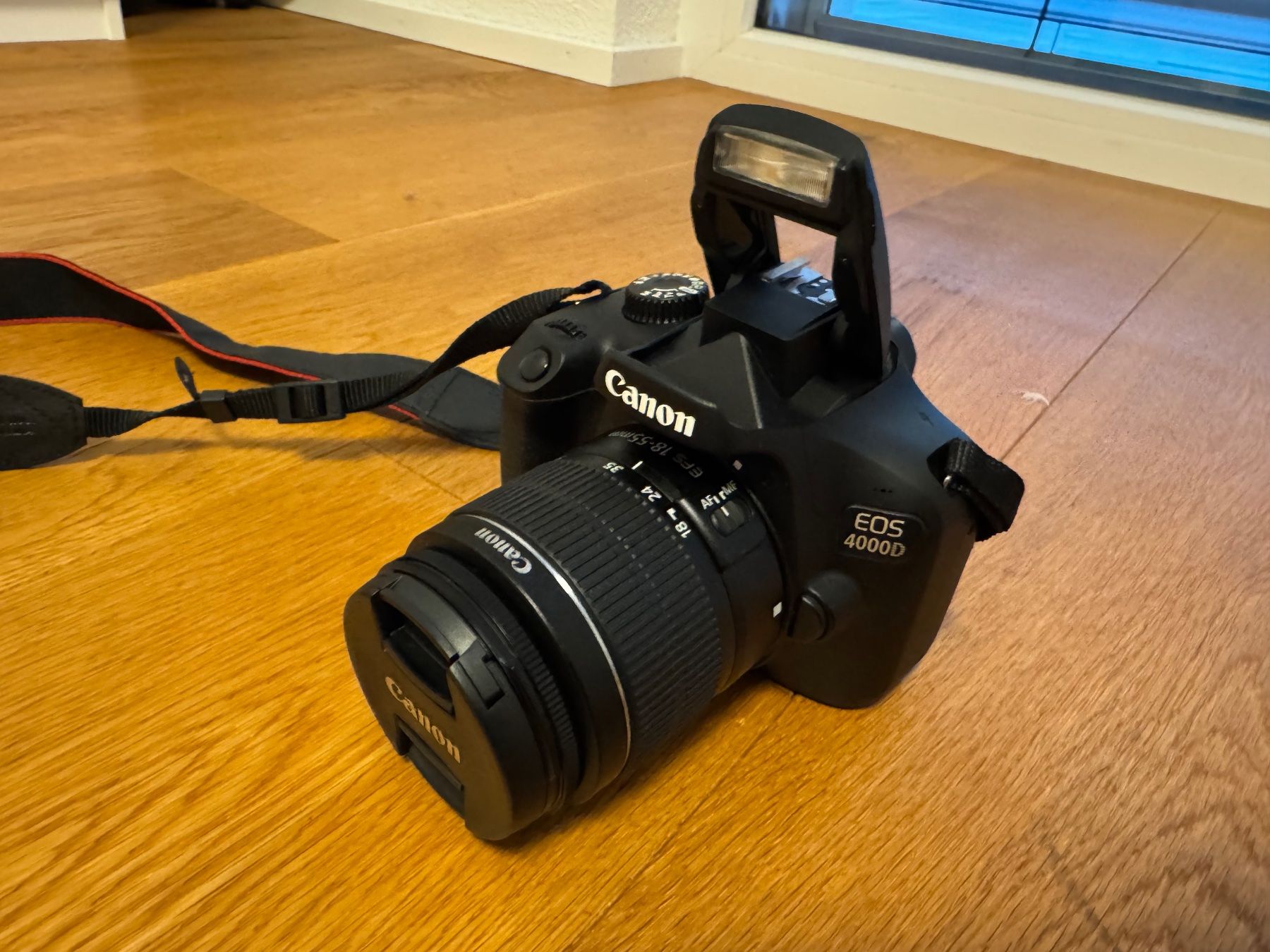 Canon Kamera: Canon EOS 4000D mit Objektiv 18-55mm und Tasche – Neu (gemäss Beschreibung) aus Glarus von tim_5jmt 4
