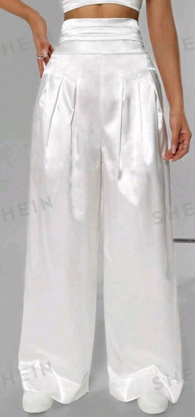Pantaloni: Pantalon large satiné blanc taille haute, taille 36 – Nuovo (secondo la descrizione) da Lausanne venduto da Cassandra11