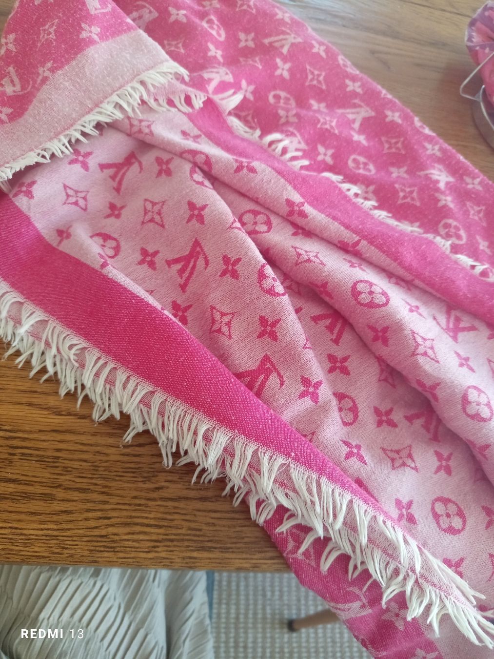Foulard & Sciarpe: louis Vuitton Halstuch – Usato da Regensdorf venduto da LilianMaurer 2