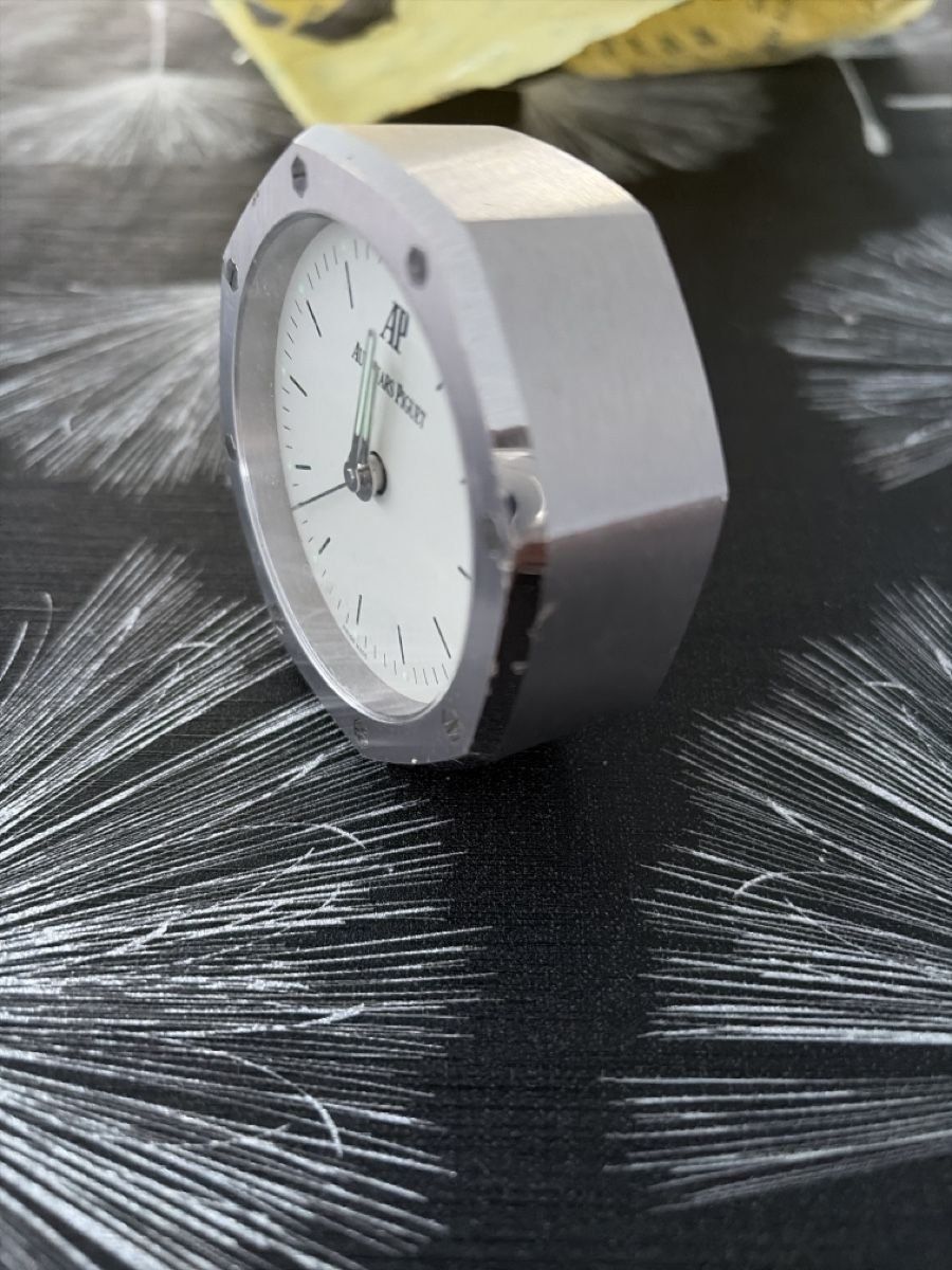 Audemars Piguet Orologi: Audemars Piguet Royal Oak Tischuhr – Usato da Thalwil venduto da malexx 1