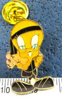 TWEETY BIRD PIN KARATEKA