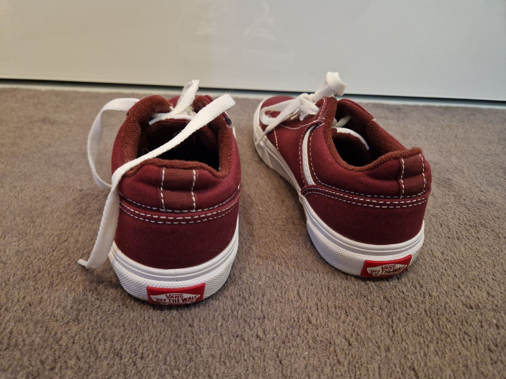 Vans Scarpe da uomo: Vans Schuhe Gr. 34, Bordeauxrot – Usato da Kaisten venduto da Amore_Rio 1