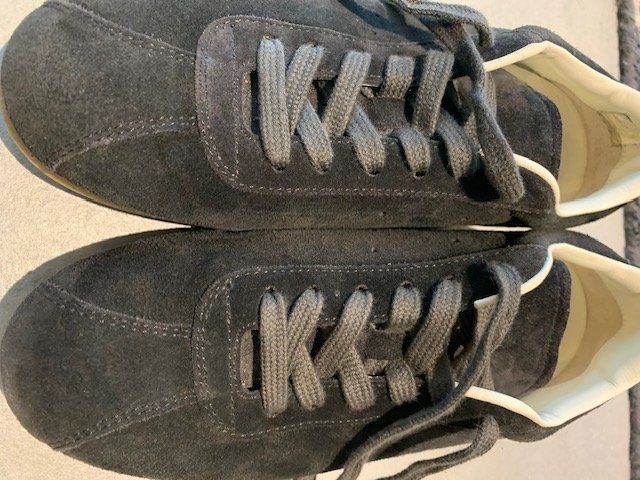Scarpe da donna: Basquettes en daim noir de Common Projects T.36- 36.5 – Nuovo (secondo la descrizione) da St-Aubin-Sauges venduto da Juliezan 1