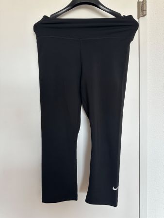 Nike 3/4 Sportleggings - S - NEU!