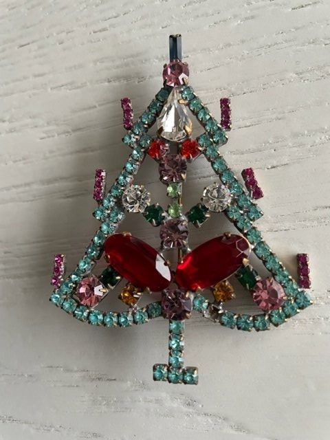 Gablonzer Spille & Fermagli: Traumhafte Antike GABLONZ Weihnachtsbaum Brosche – Nuovo (secondo la descrizione) da La Conversion venduto da angel-gini