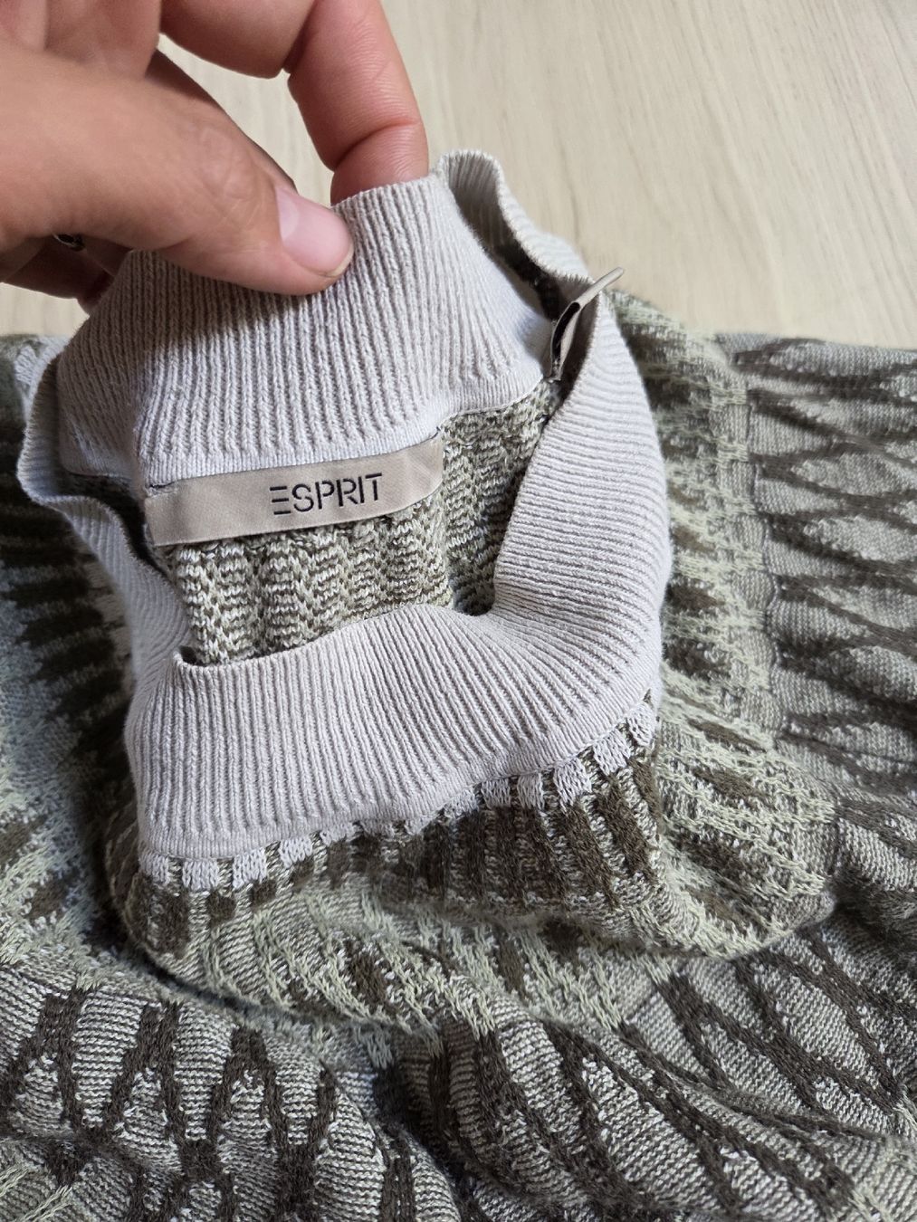 Esprit Lotti di vestiti: Esprit Pullover gr. S & Marie Plaidhose gr.  42 – Usato da Neuheim venduto da Repetentia 3