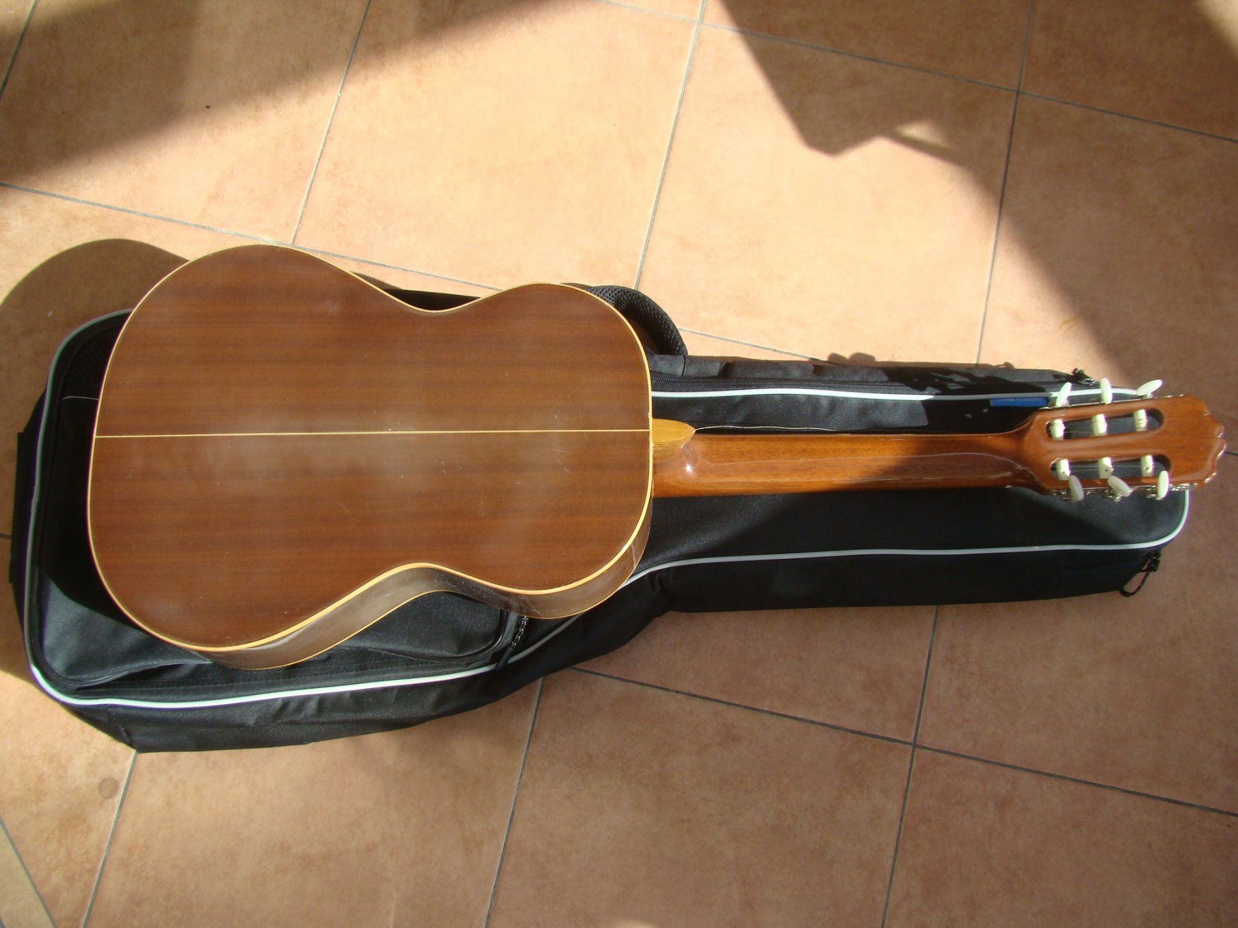Strumenti musicali: Gitarre Espala Mod. S-61, Spanien defekt mit Hülle – Difettoso da Walzenhausen venduto da Vanquish711 5