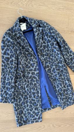 Mantel Beaumont Leopardenmuster blau schwarz Grösse 38