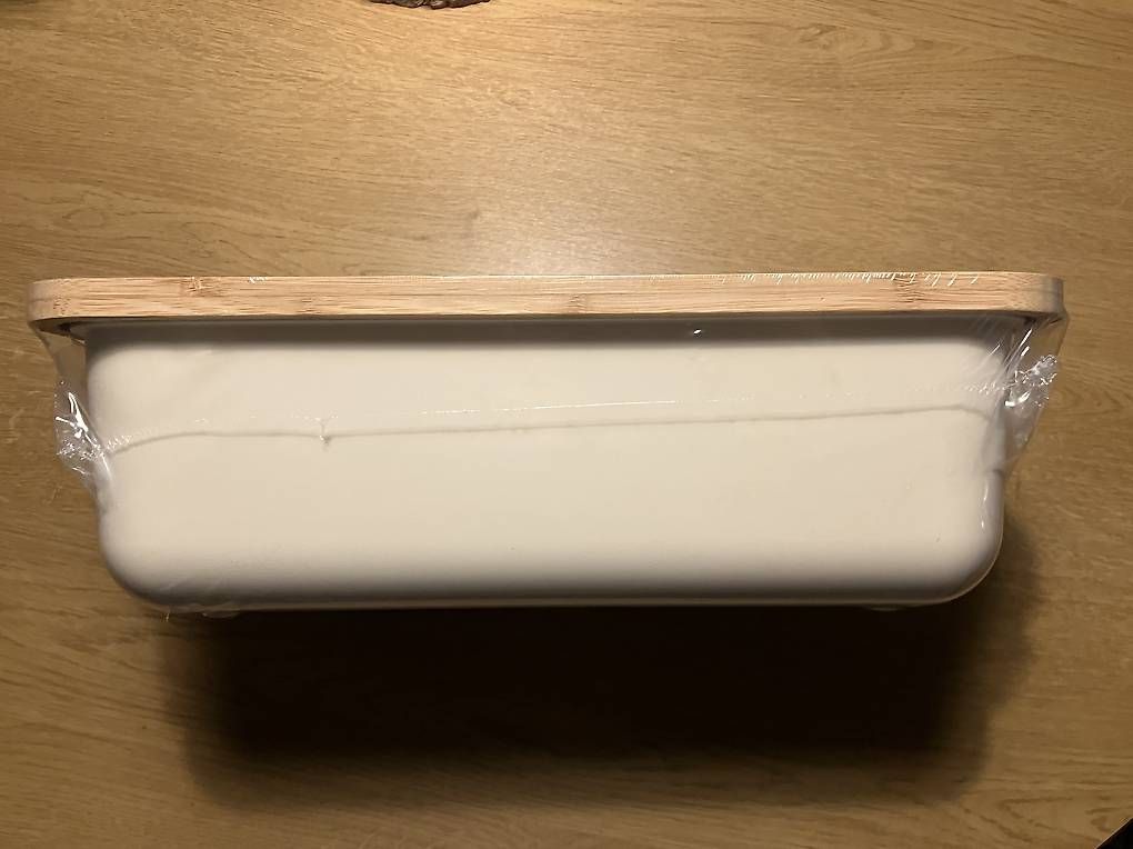 Contenitori & Simili: Brotkasten – Usato da Bronschhofen venduto da Oggy0 3