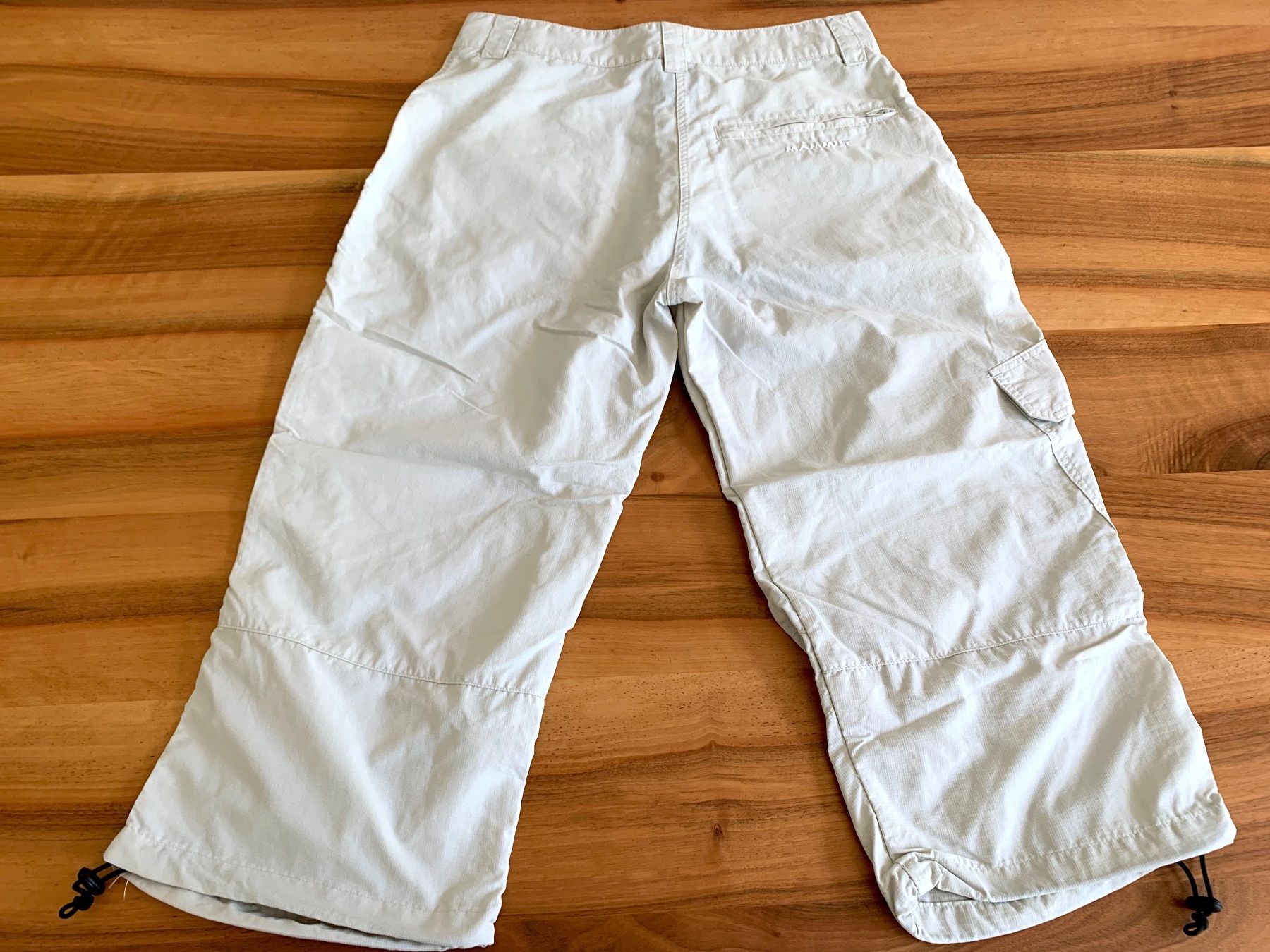 Mammut Pantaloni: MAMMUT 3/4tel Wanderhose hellbeige Grösse 34 – Usato da Meiringen venduto da Jackwashere 2