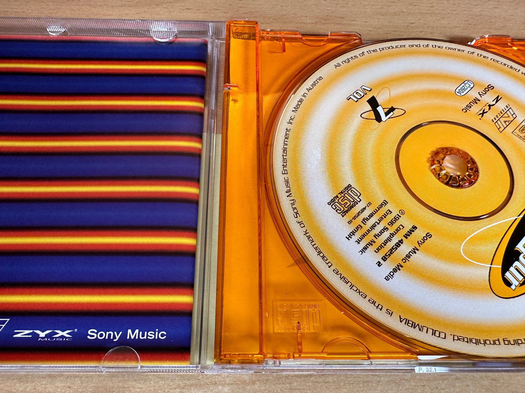 CD: Various – Charts Pur Vol. 7 – Usato da Rikon im Tösstal venduto da Alpenmutz 2