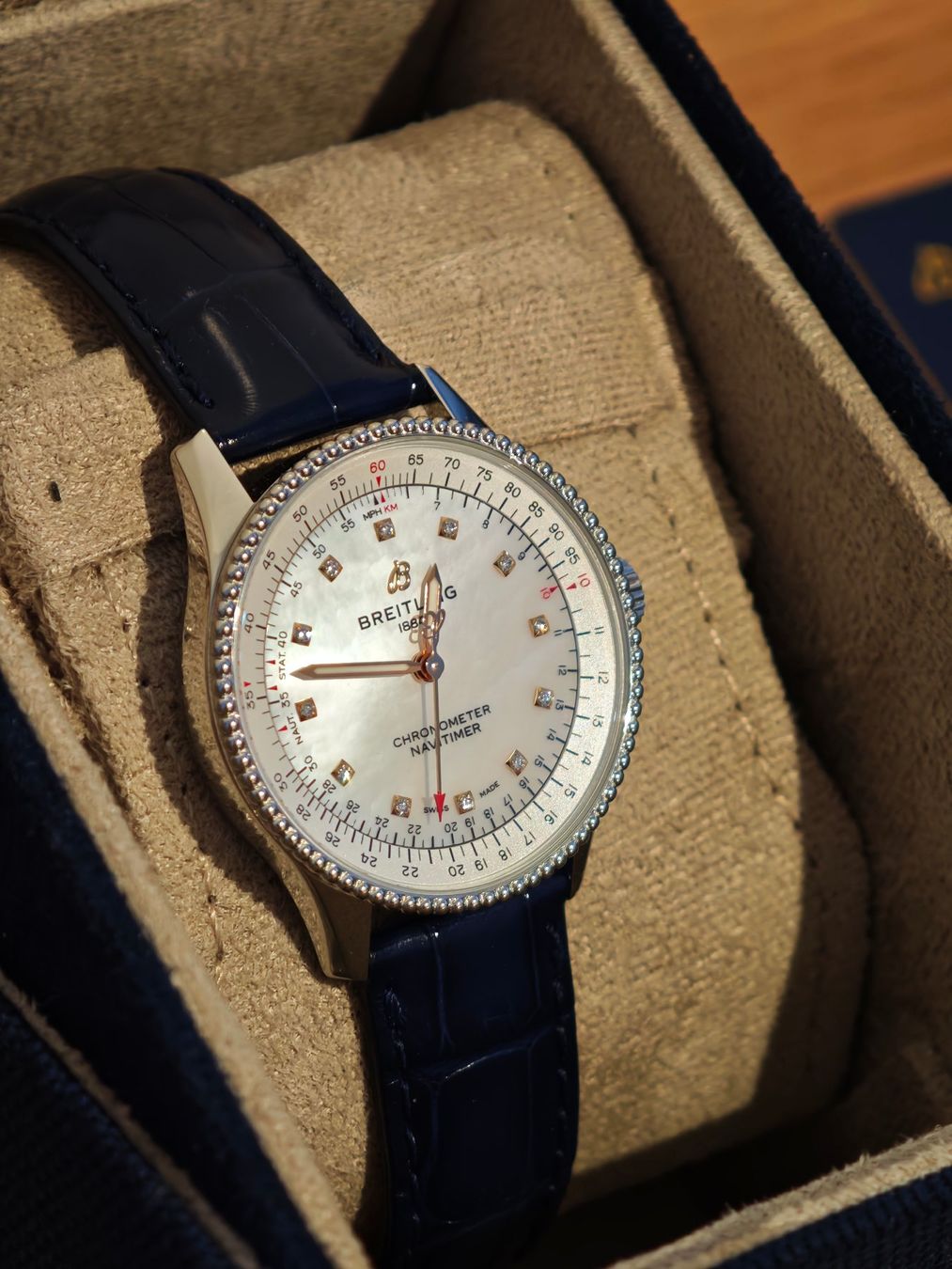 Breitling Orologi: Breitling Navitimer Automatic 35 mit Box & Papiere – Usato da Bonstetten venduto da lin_fy7n 2