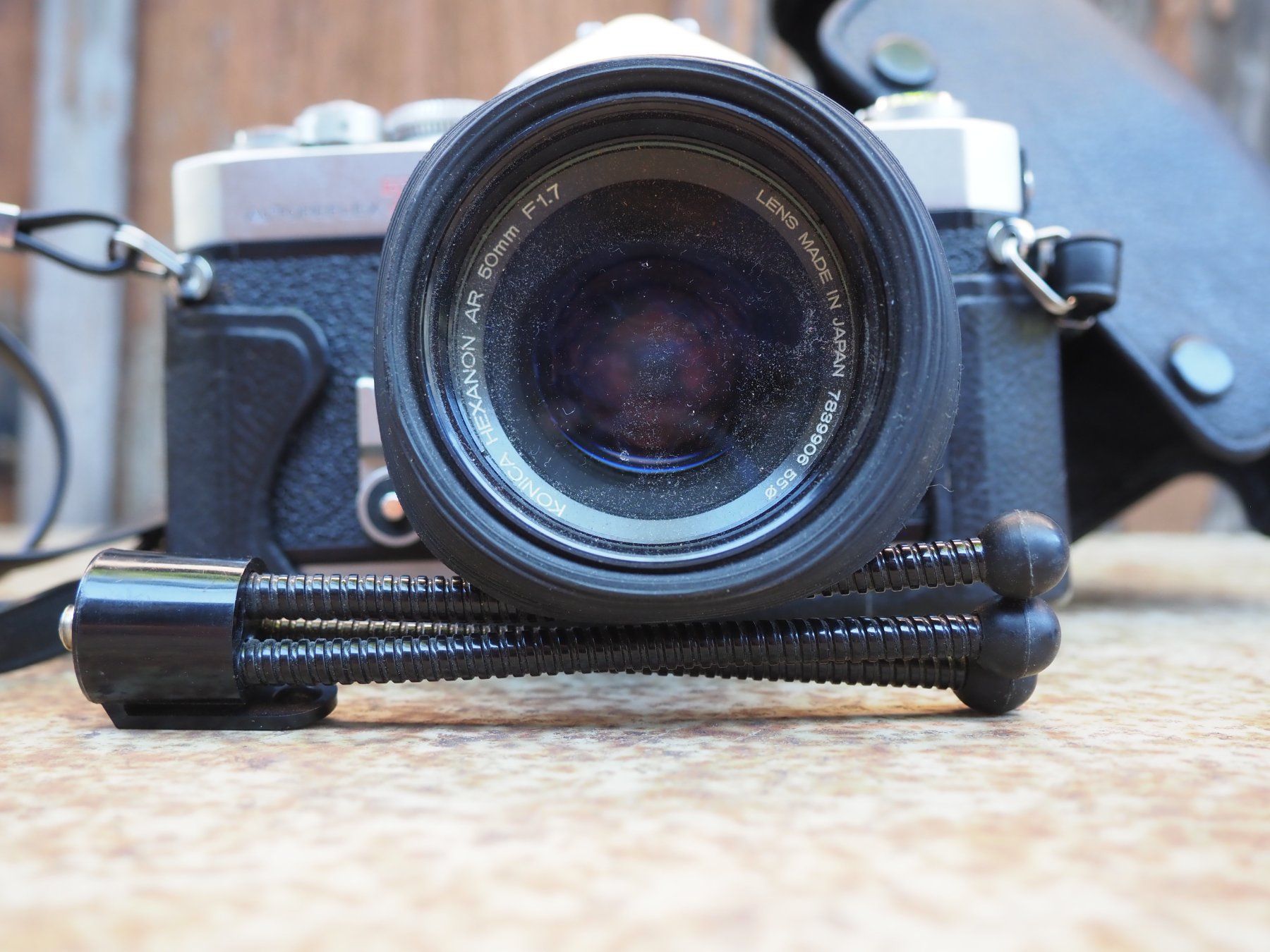 Konica Fotocamera: Kamera: Konica T3 plus 1 Adapter – Difettoso da Schänis venduto da Wewu 1