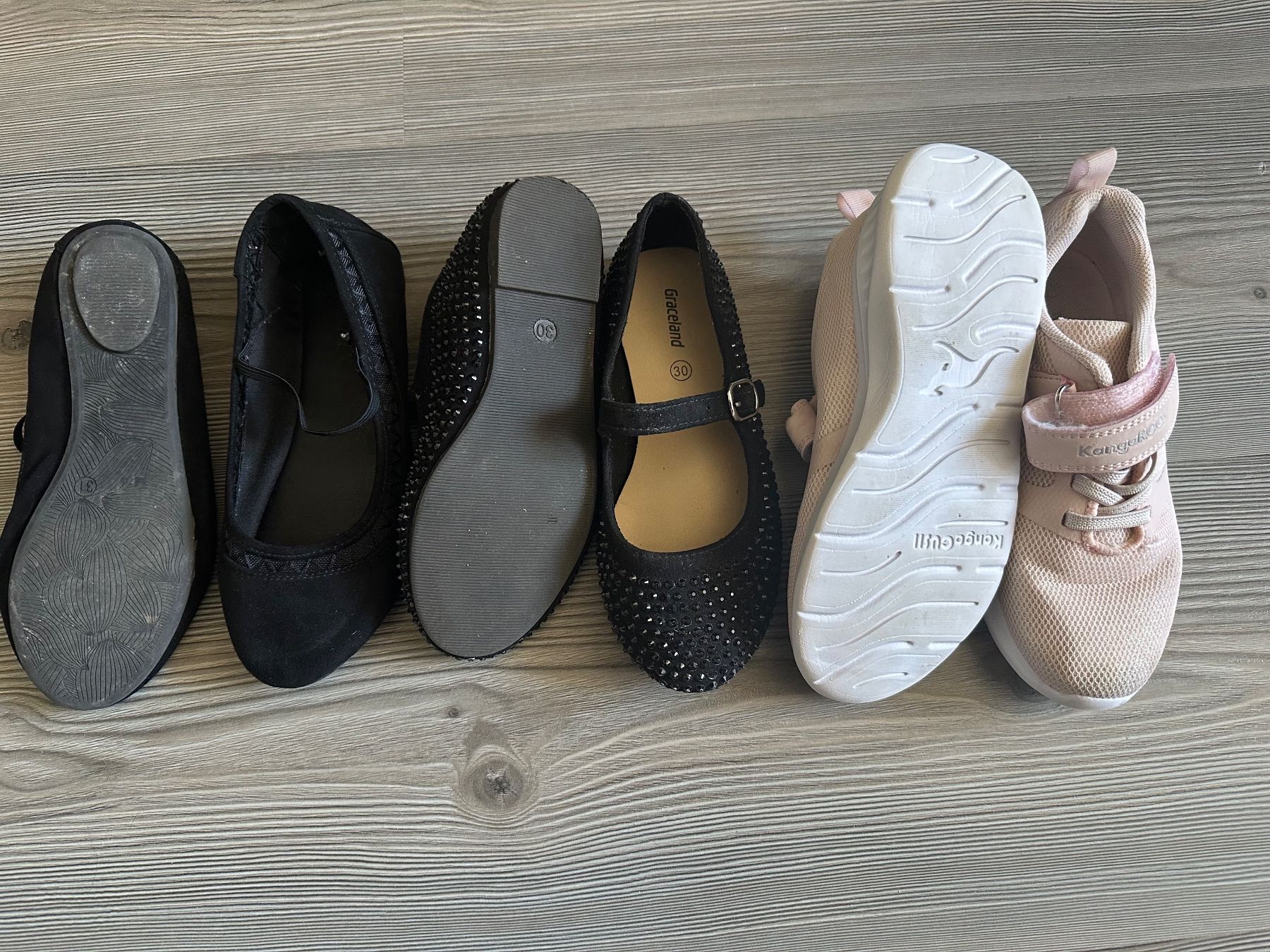 Chaussures filles: Mädchenschuhe Grösse 30 – D'occasion à Gampelen par Sahe 1