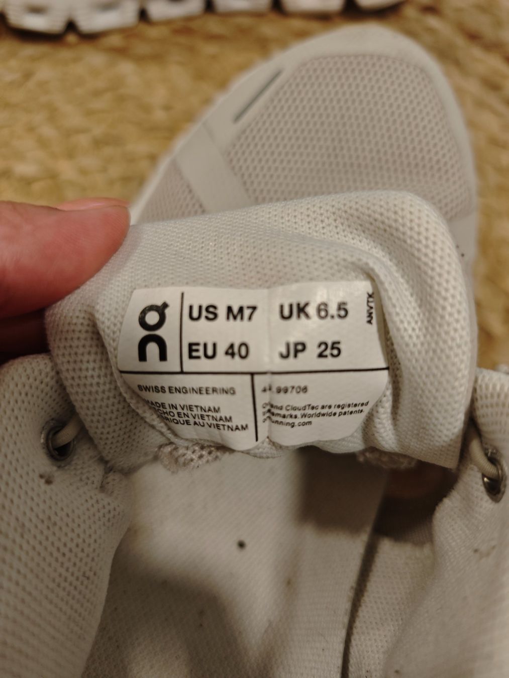 On Scarpe da uomo: On Cloud Herren Laufschuhe, Grösse 40 – Usato da Gunzgen venduto da 0Aurin0 2