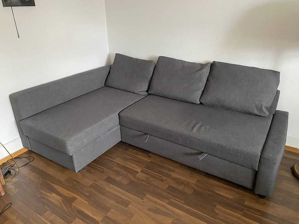Ikea Divani: Friheten Ecksofa (Katzenpinkelfleck) – Usato da Thun venduto da mrs.bean 1