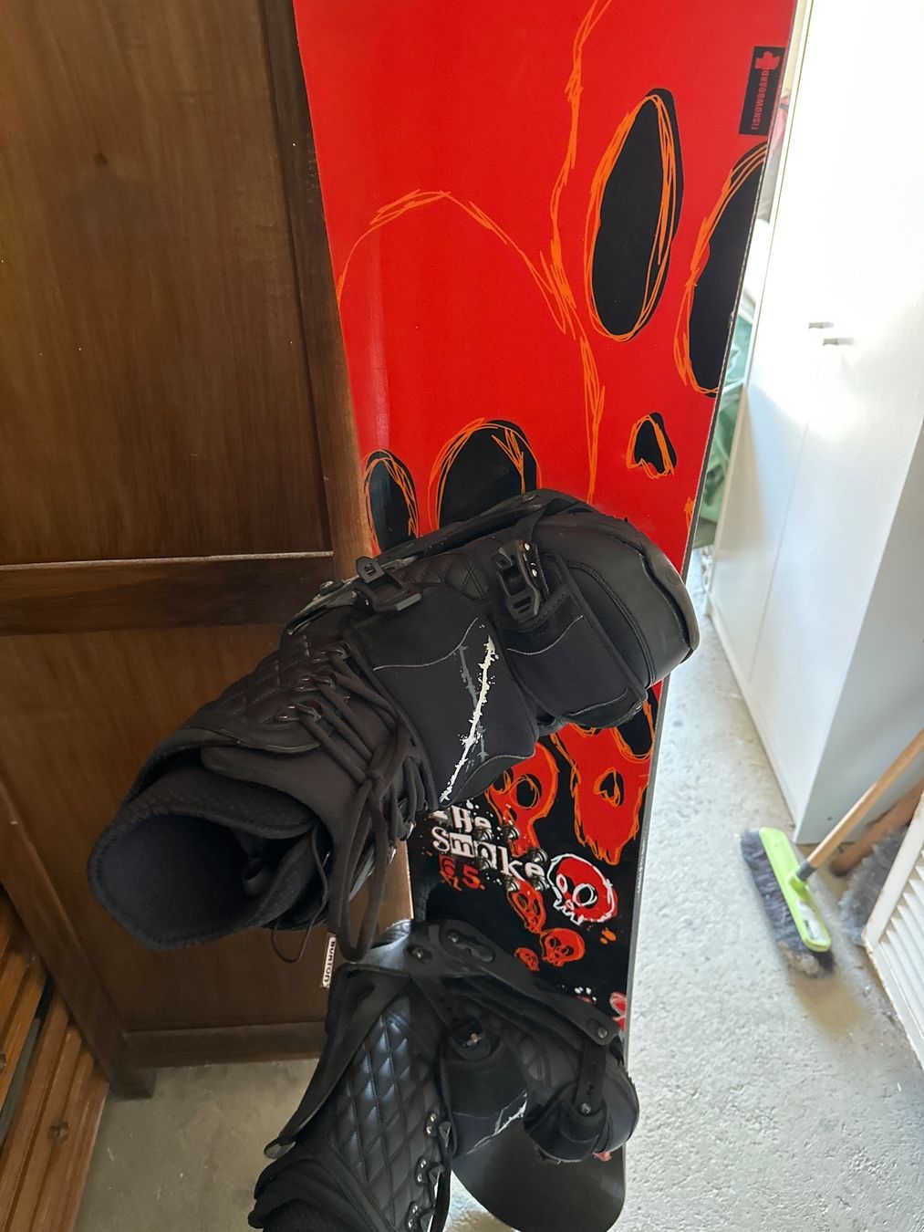 Board: Snowboard usato con attacchi e scarponi – Usato da Zürich venduto da SteBellu