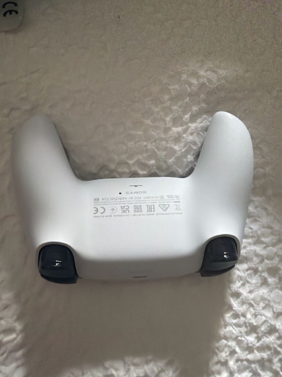 Sony Controller: Sony PS5 DualSense Controller Weiss NEU! – Nuovo (secondo la descrizione) da Interlaken venduto da rod_8rgq 1