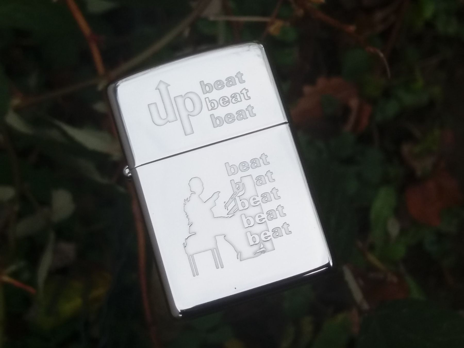 Zippo Feuerzeuge: ZIPPO CHROMÉ (UP BEAT) NEUF, 1994 – Neu (gemäss Beschreibung) aus Meyrin von