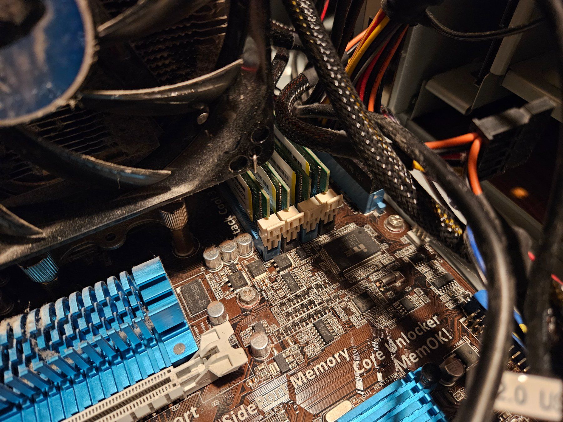 PCs: PC Midi Tower – Gebraucht aus Zürich von Jo.Be. 4