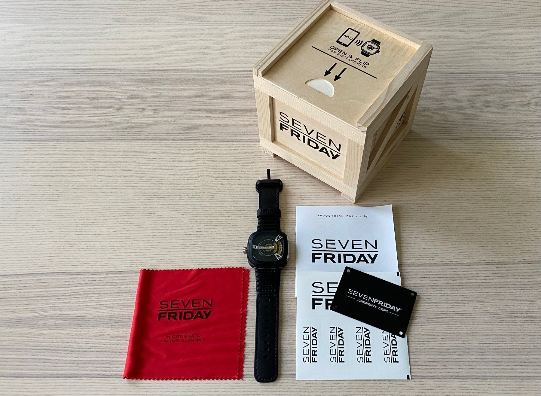 Orologi: SEVEN FRIDAY SEVENFRIDAY SF-M2/01 – Nuovo (secondo la descrizione) da St. Gallen venduto da galluswatches 7
