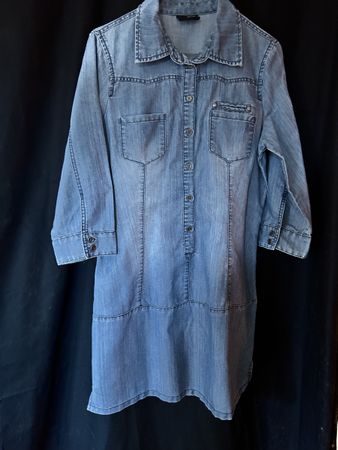 SOAKED IN LUXURY Denim Dress, Size M, Belted - Top Condition