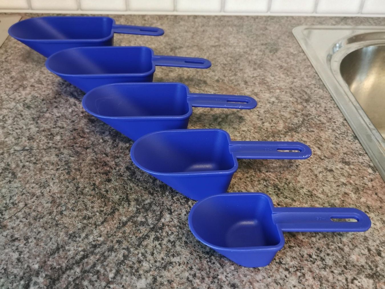 Tupperware Appareils de cuisine: Tupperware Messlöffel zum Backen - 1 Set, 5 teilig – Neuf (Voir description) à Birsfelden par mel_ndx7 2