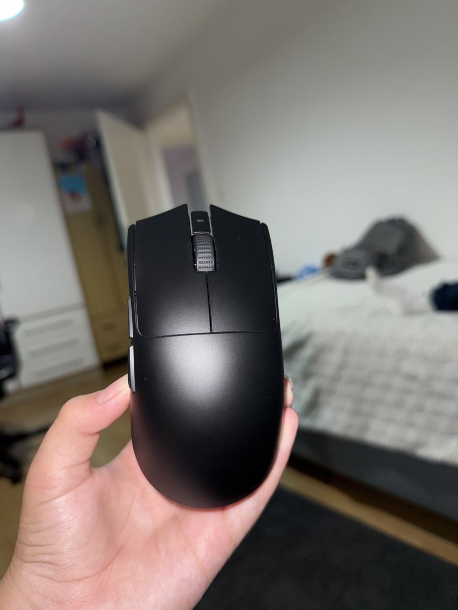 Razer Souris: Razer viper v3 pro – Neuf (Voir description) à Bouveret par hav_2xyc 4