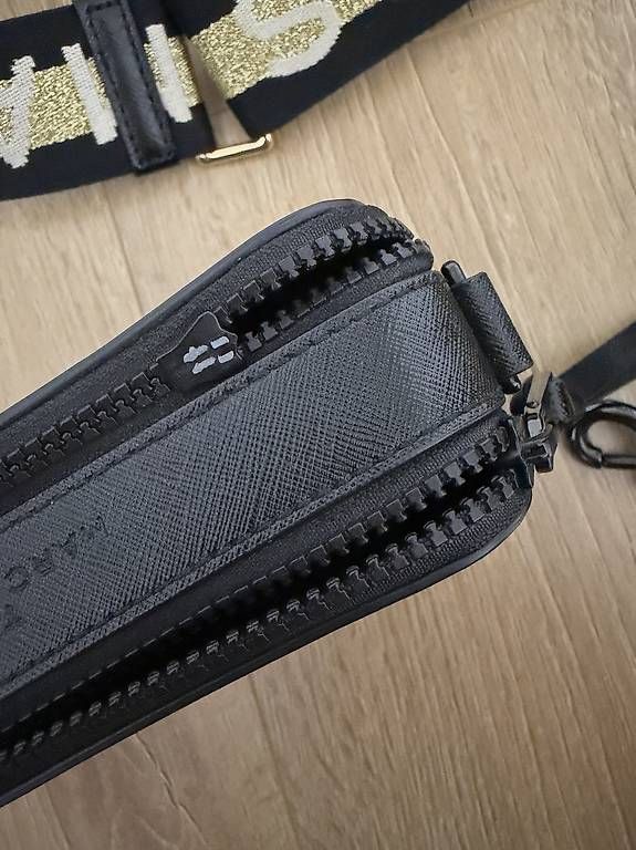 Marc Jacobs Borse da donna: Marc Jacobs Snapshot bag – Usato da Uster venduto da jal_mh5z 2