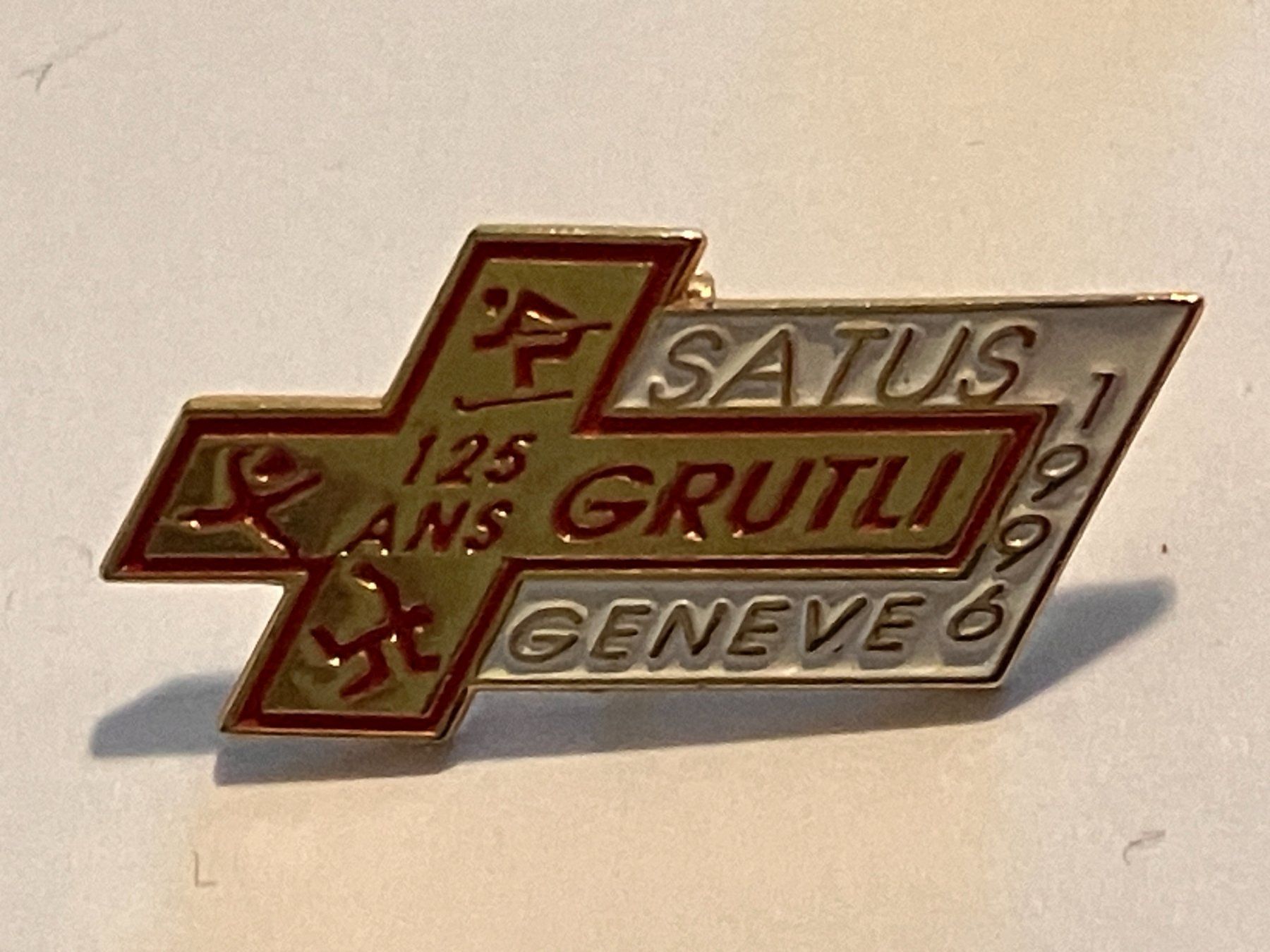 Placchette & Badge: 1 Pin Satus Grutli Geneve – Usato da Basel venduto da djwwpp