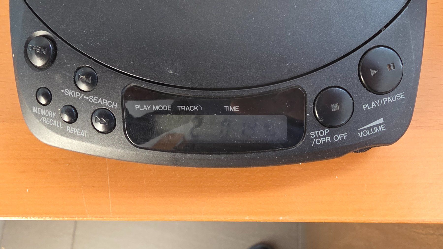 Lettore multimediale portatile: Technics SL-XP330 Portable CD Player mit Netzteil – Vintage – Usato da Malters venduto da mat_6102 1