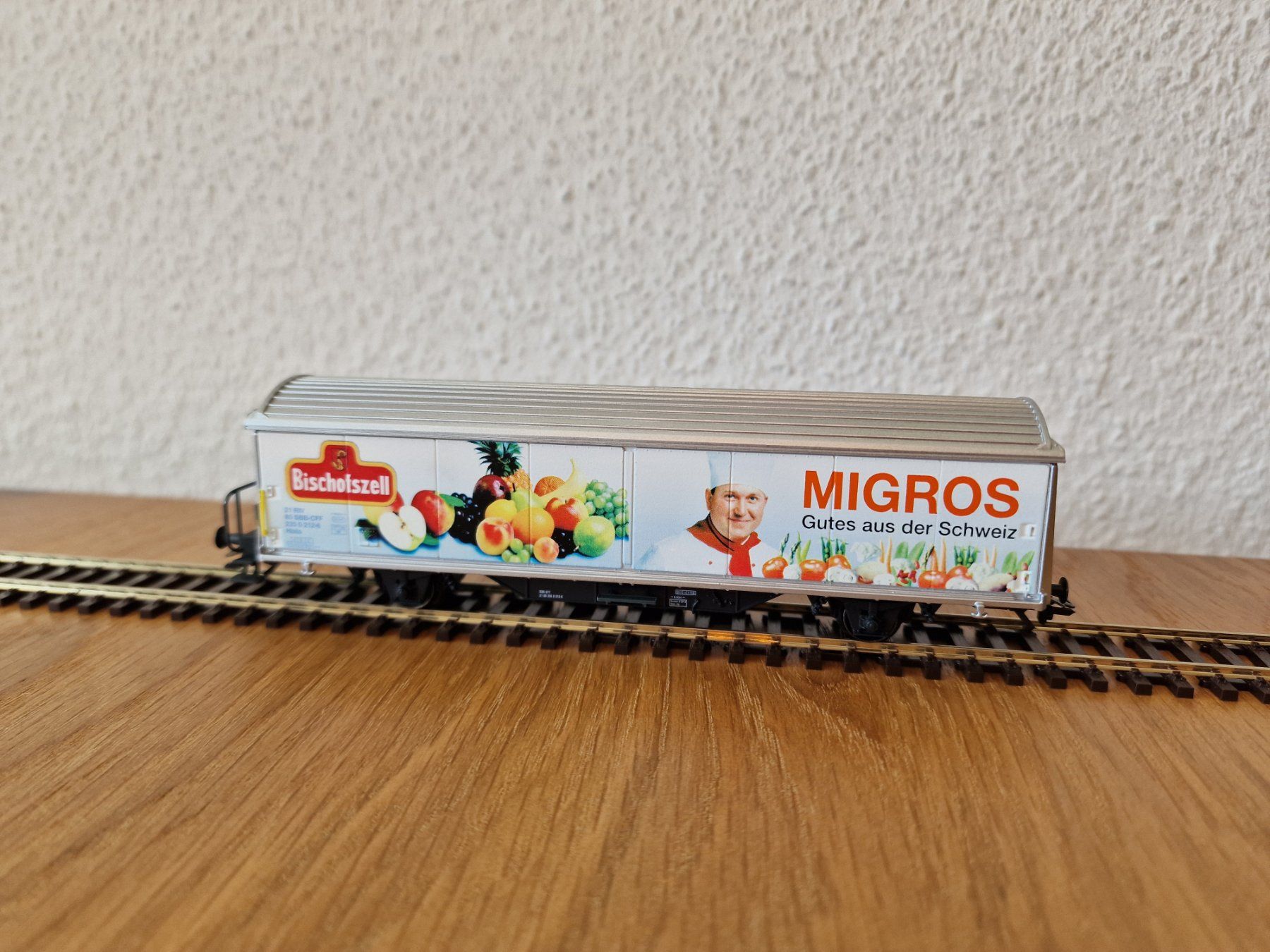 Märklin Modellini di ferrovie: SBB Mirgros Güterwagen H0 – Usato da Matten b. Interlaken venduto da lor_hr9w