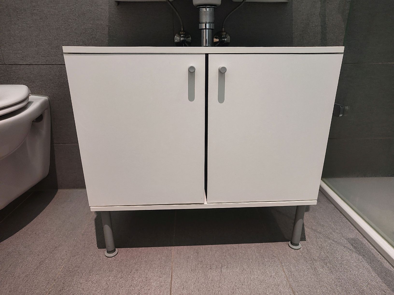 Ikea Installations & Meubles: White Bathroom Vanity Cabinet – D'occasion à Glattbrugg par wki_jq8f 1